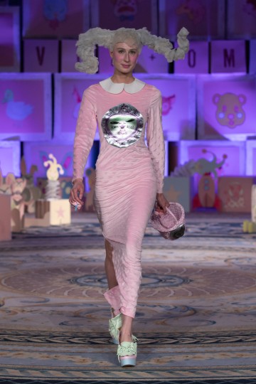 London Fashion Week Autumn Winter 2020 - Vin + Omi