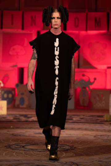 London Fashion Week Autumn Winter 2020 - Vin + Omi