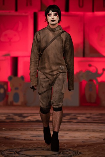 London Fashion Week Autumn Winter 2020 - Vin + Omi