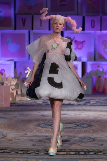 London Fashion Week Autumn Winter 2020 - Vin + Omi