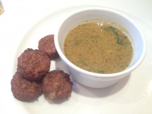 Original recipe of the week Mini veggie burgers with a coco-peanut dip - BethanyStone-The Upcoming - 1