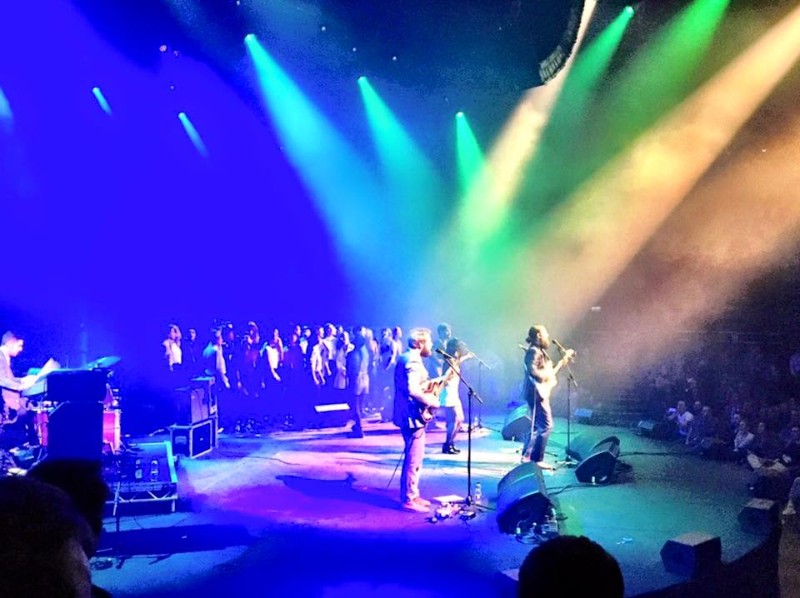 Matthew E White at the Roundhouse performing live