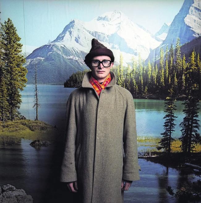 Simon Munnery: Standing Still