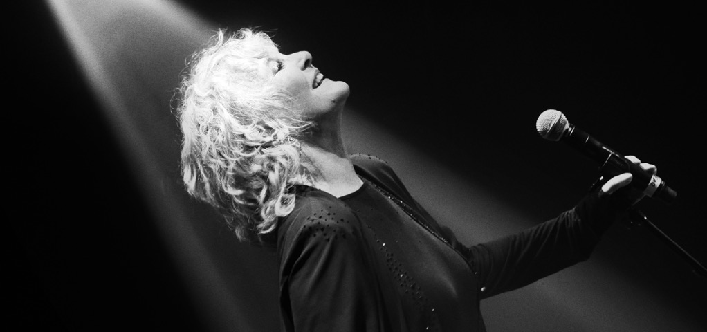 Petula Clark at Theatre Royal Drury Lane performing live