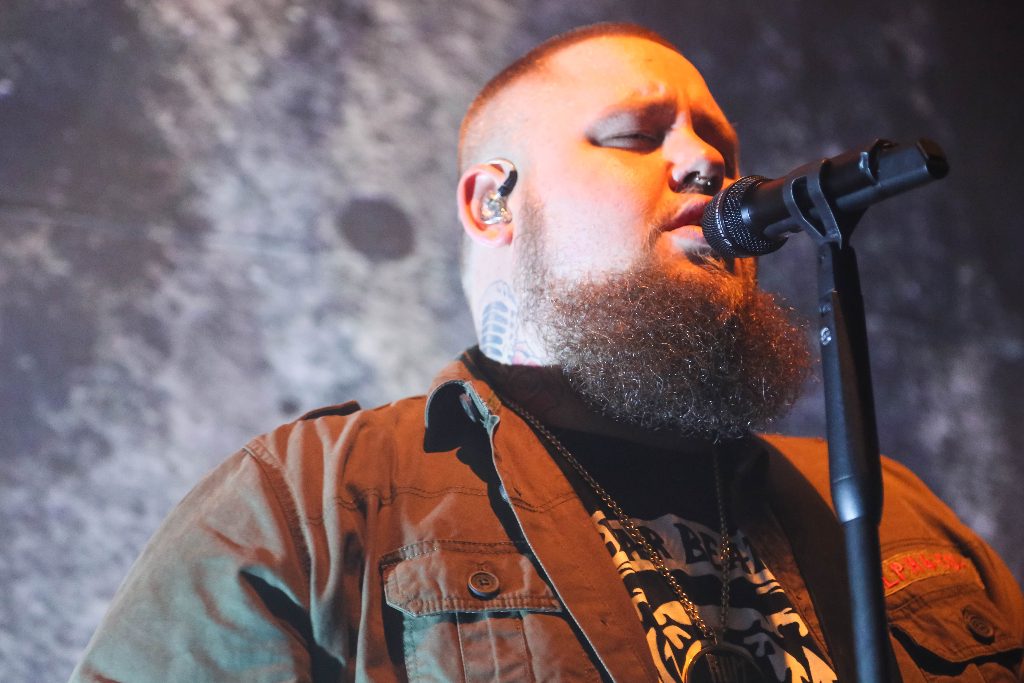Rag’n’Bone Man at Shepherd’s Bush Empire performing live