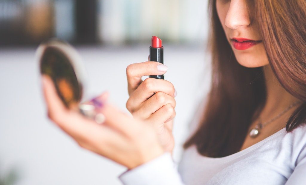 Best beauty apps for a makeup shakeup
