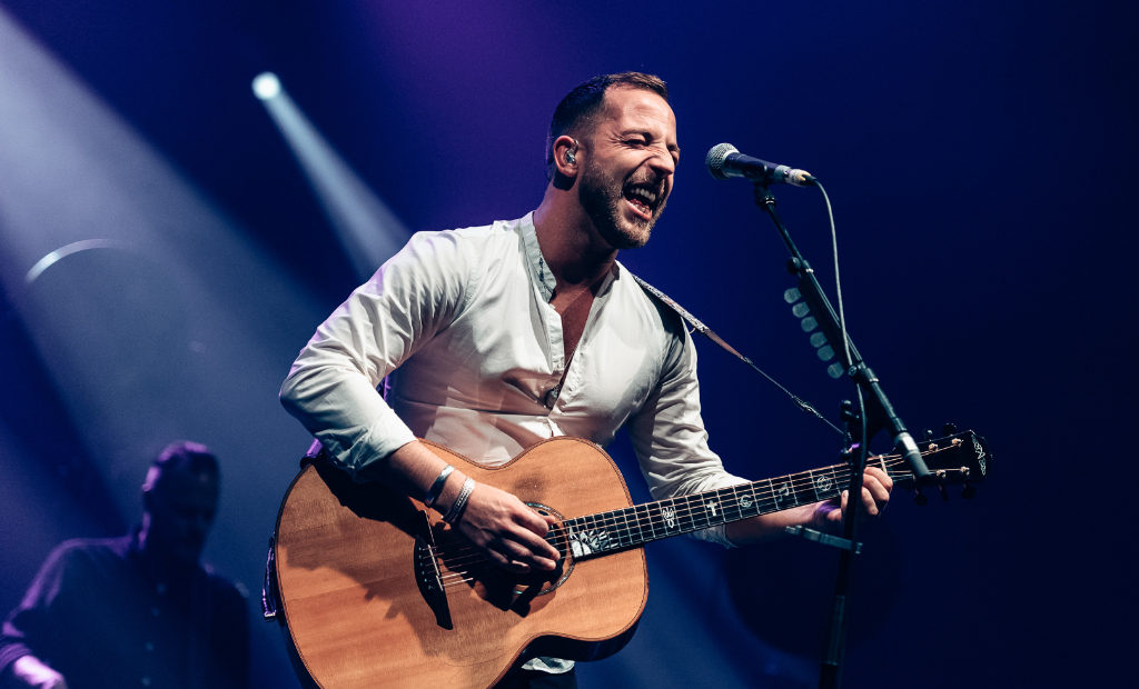 James Morrison’s smooth and sentimental set brings a smile to every ...