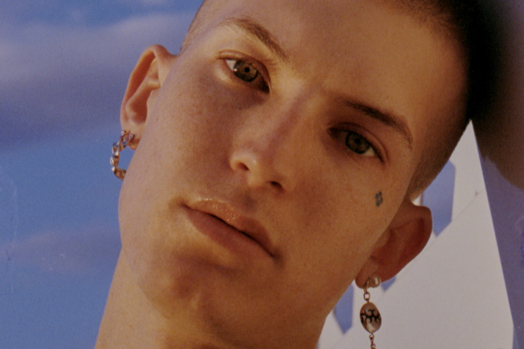 Gus Dapperton – Orca: A refreshing record that oozes originality