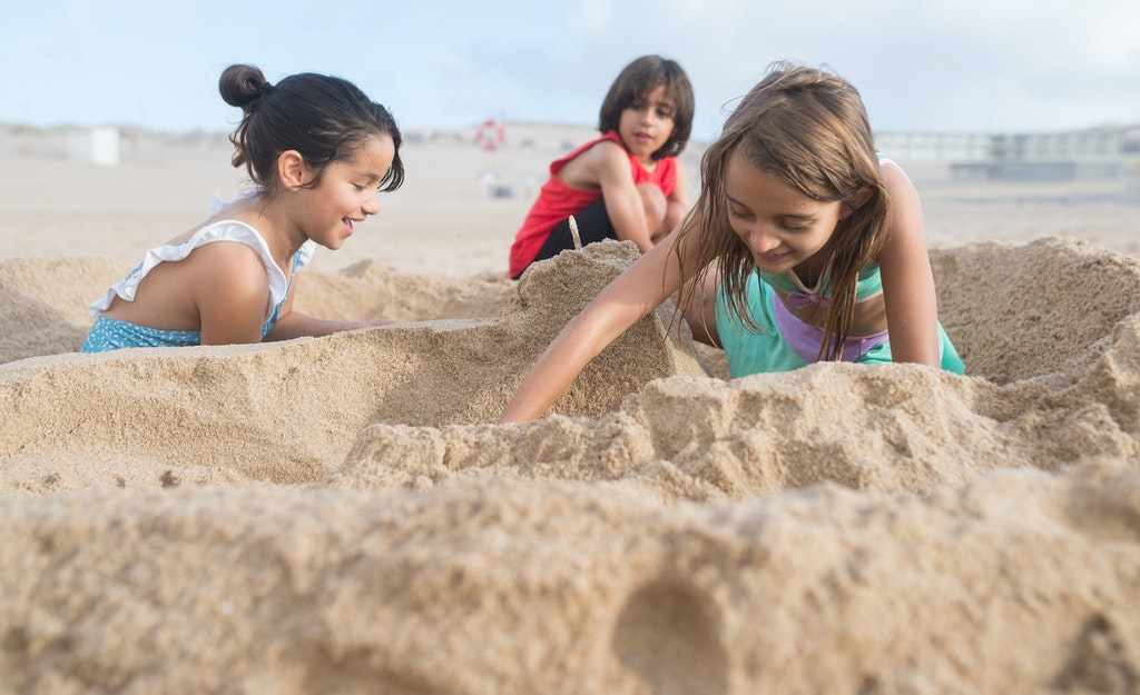 Kids’ clothing: What to wear and what to carry for summertime fun at the beach