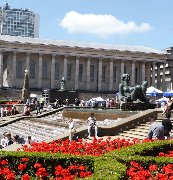 Why coach hire in Birmingham is the best option for group travel