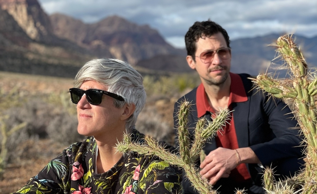 We Are Scientists – Lobes
