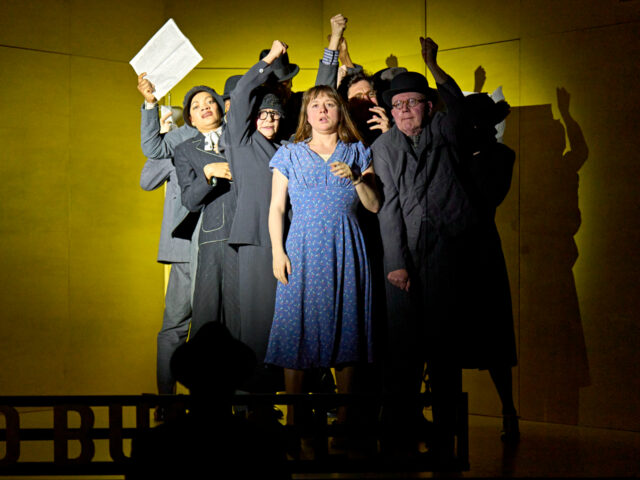 Machinal Richard Roe Machinal at the Old Vic | Theatre review – The Upcoming