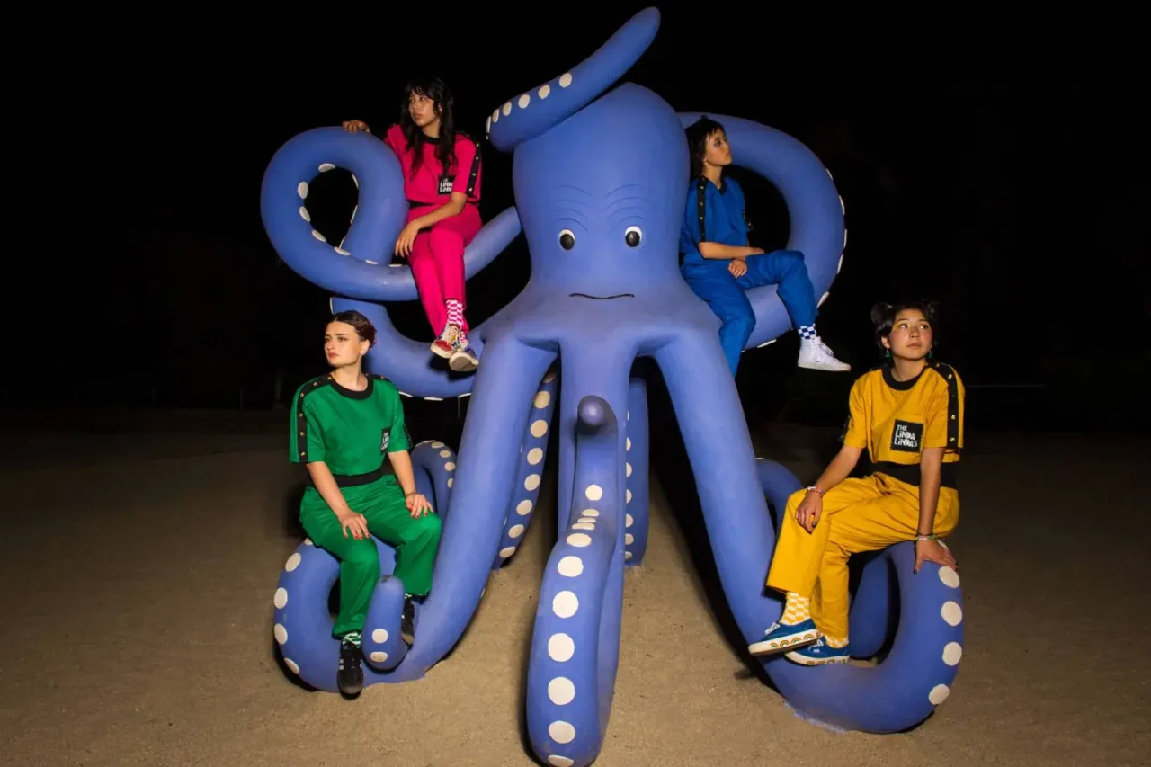 The Linda Lindas – No Obligation