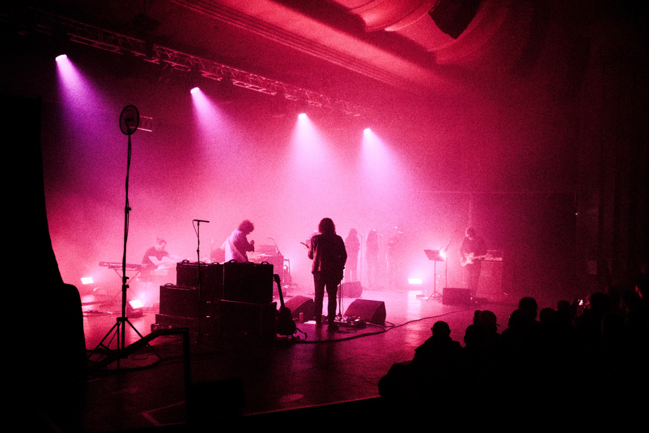 Spiritualized at EartH performing live