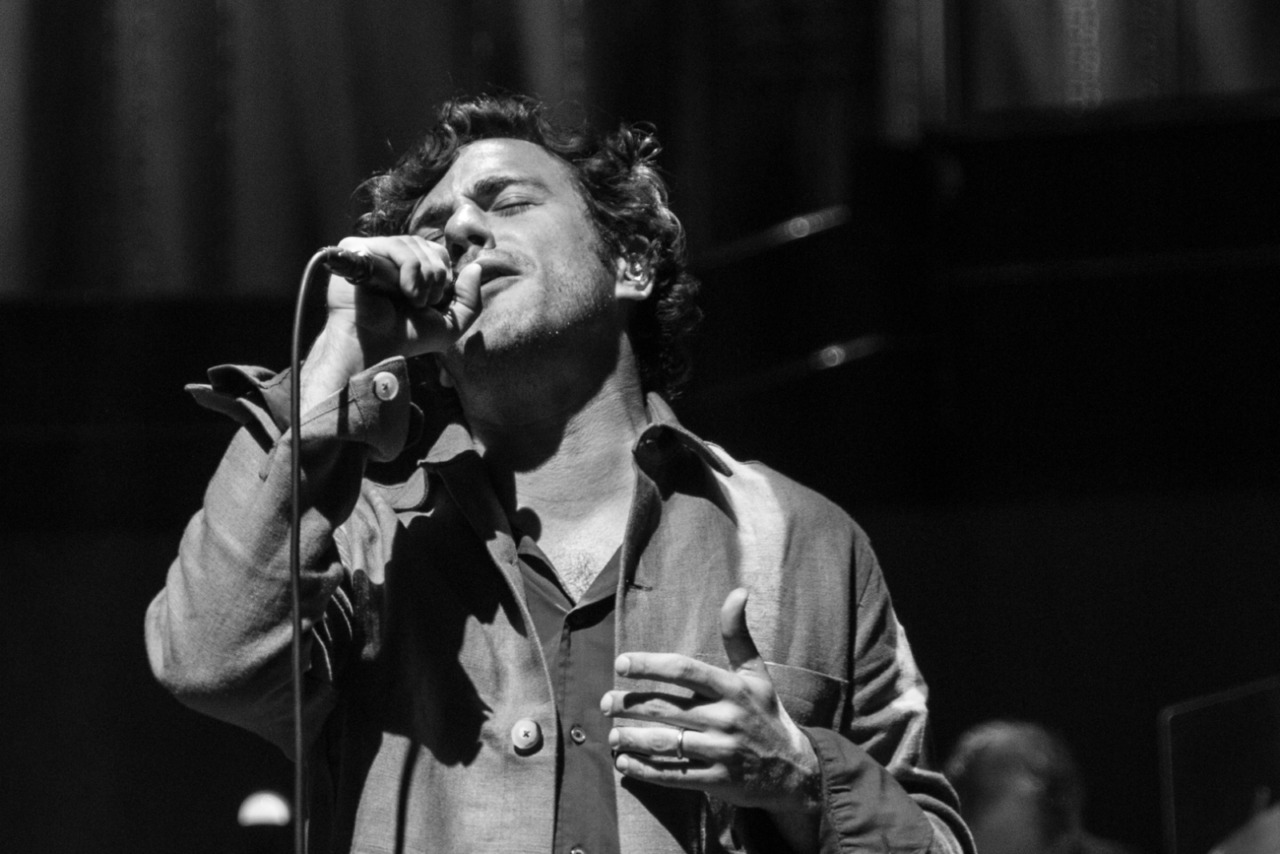 Jack Savoretti at the Royal Albert Hall performing live