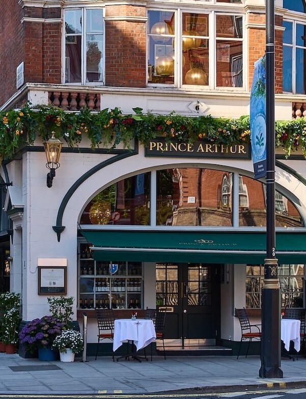 London Marathon finishers can claim a free drink at Belgravia pub on race day
