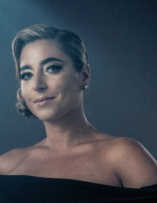 “I feel like I’m exactly where I’m meant to be”: Phoebe Panaretos on Sinatra at Aldwych Theatre