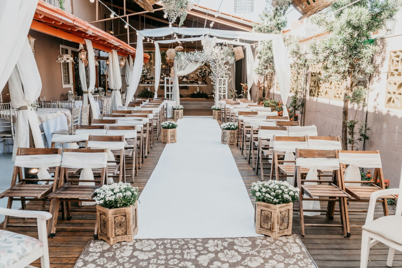 The wedding blooms, sorted: How my global flowers UK makes it simple