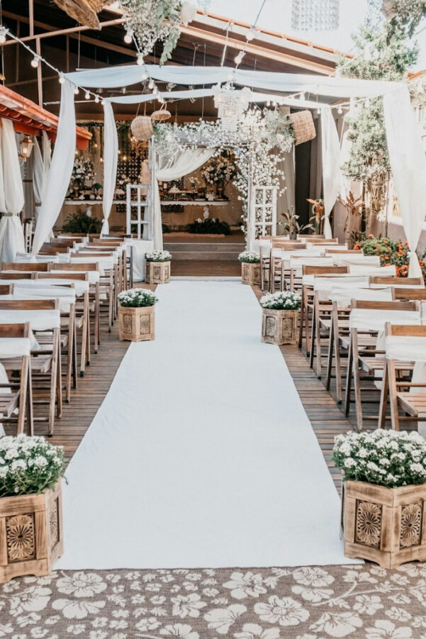 The wedding blooms, sorted: How my global flowers UK makes it simple