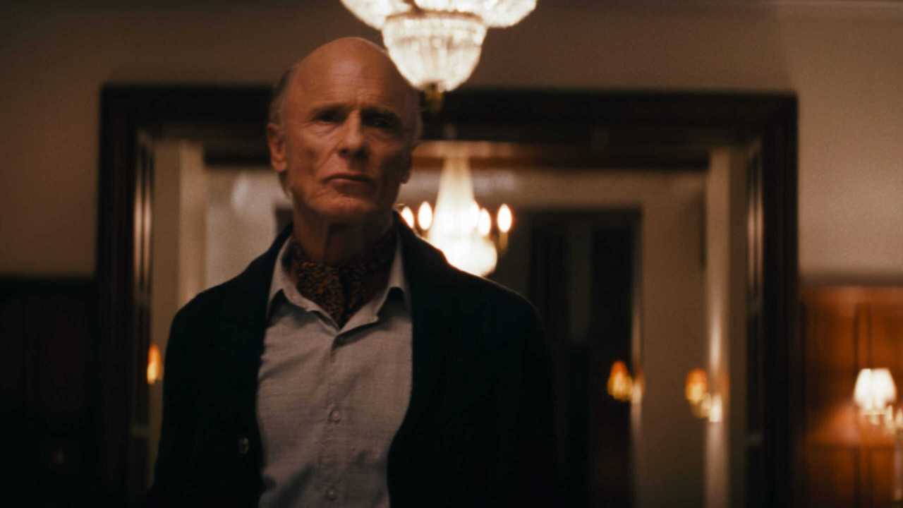 “It’s all about power, wealth and doing whatever you have to do”: Ed Harris on How to Make a Killing