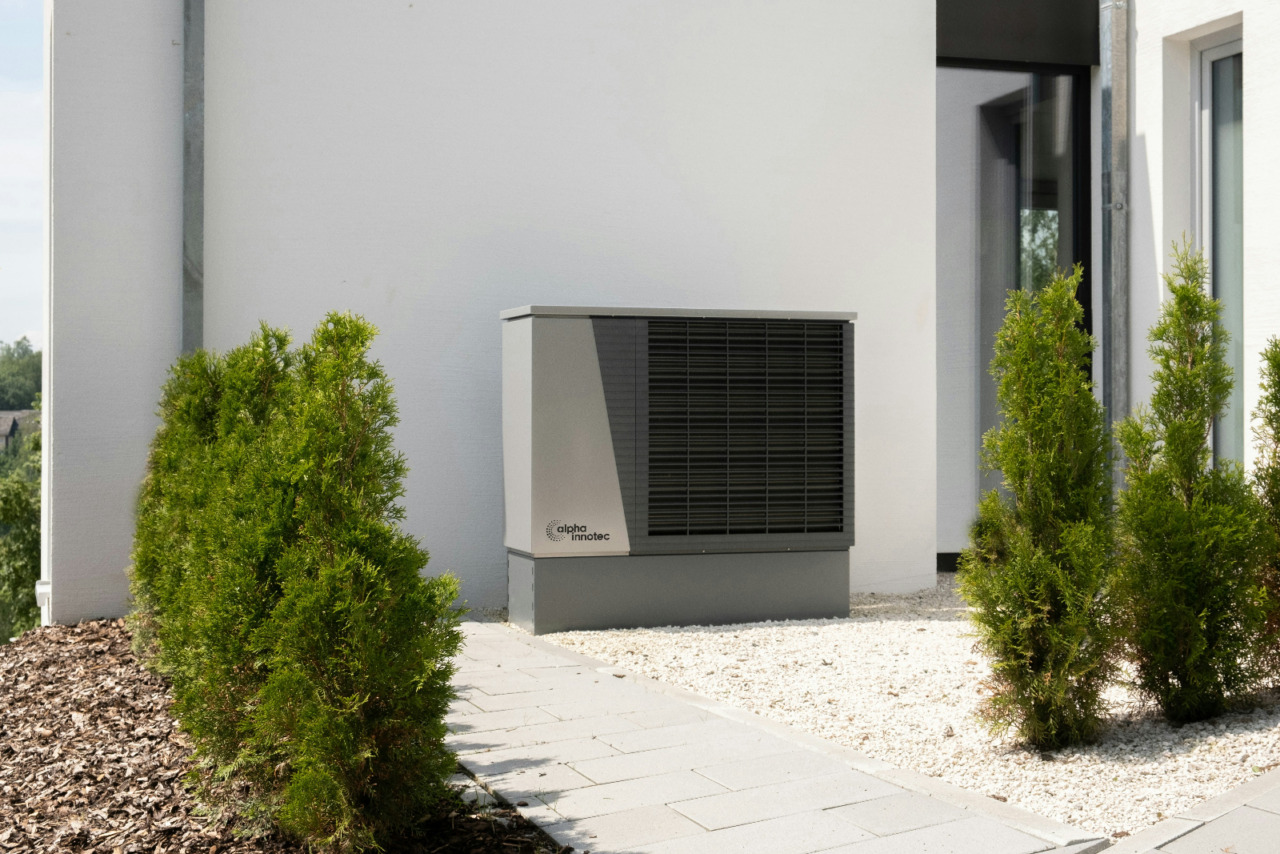 Heat pumps vs heaters: Which is best for one’s interior?