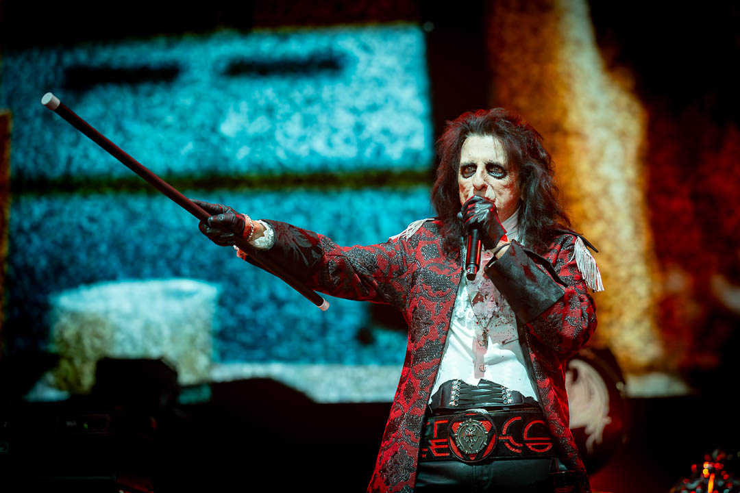 Hollywood Vampires at the O2 Arena performing live