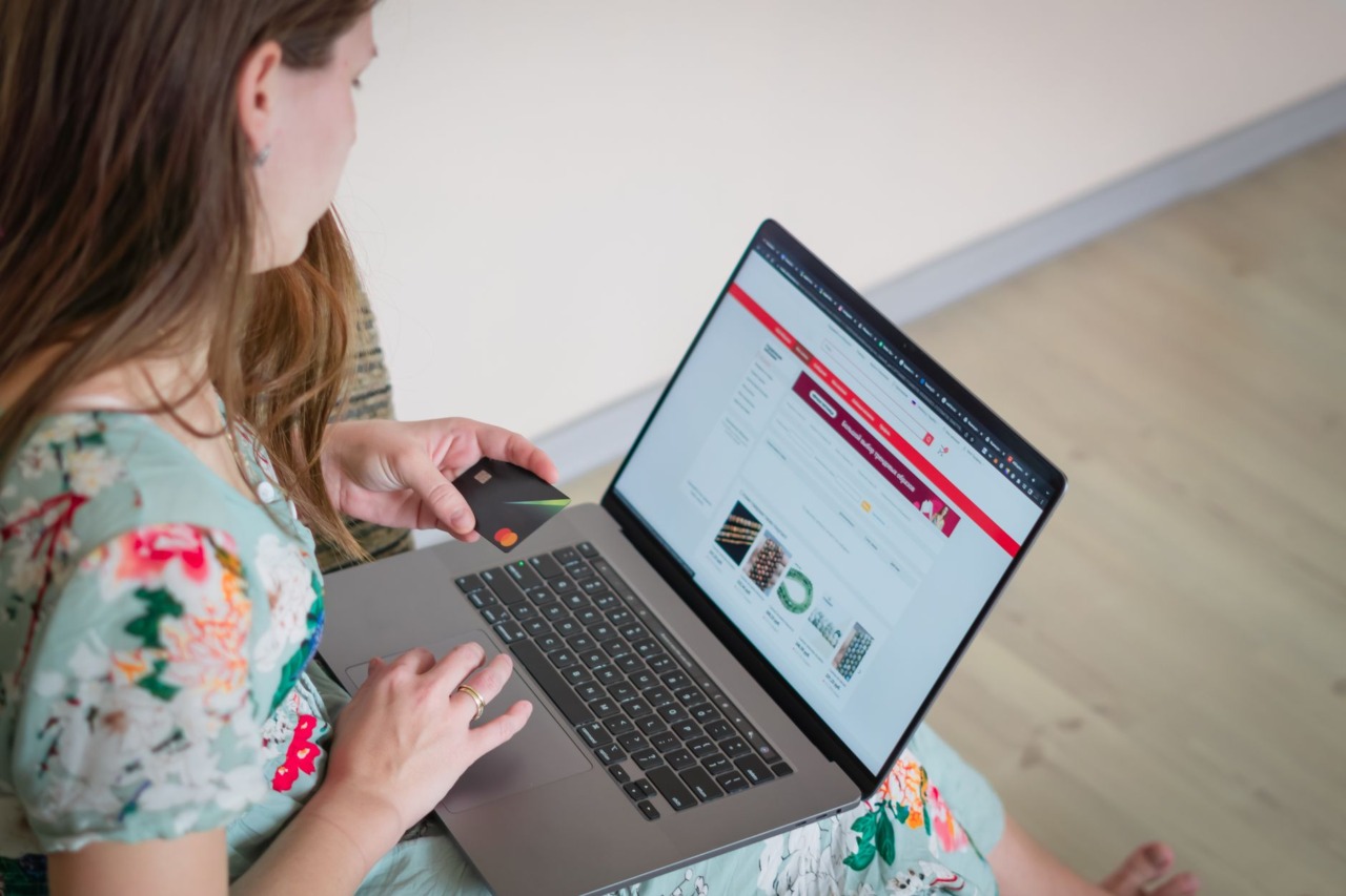 How online retail is changing the market for novel products