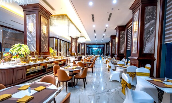 How restaurants use music to shape the dining experience