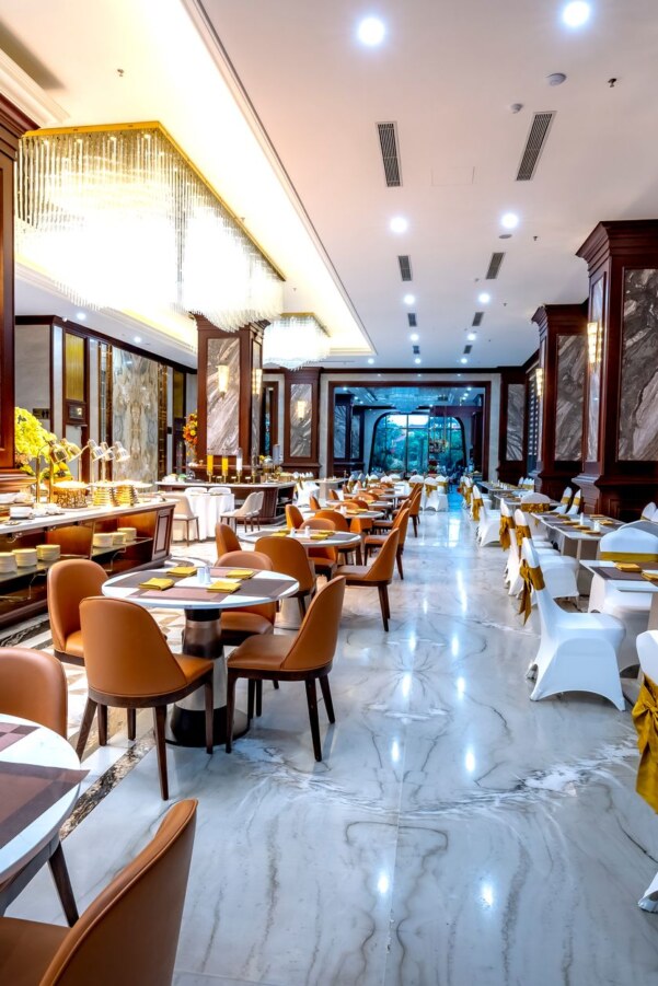 How restaurants use music to shape the dining experience