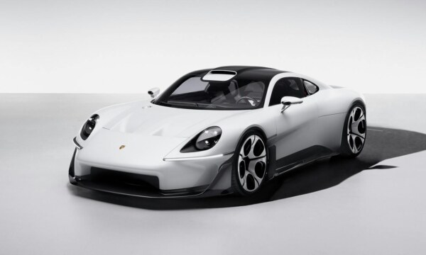 Front three-quarter view of Porsche Mission S vision model